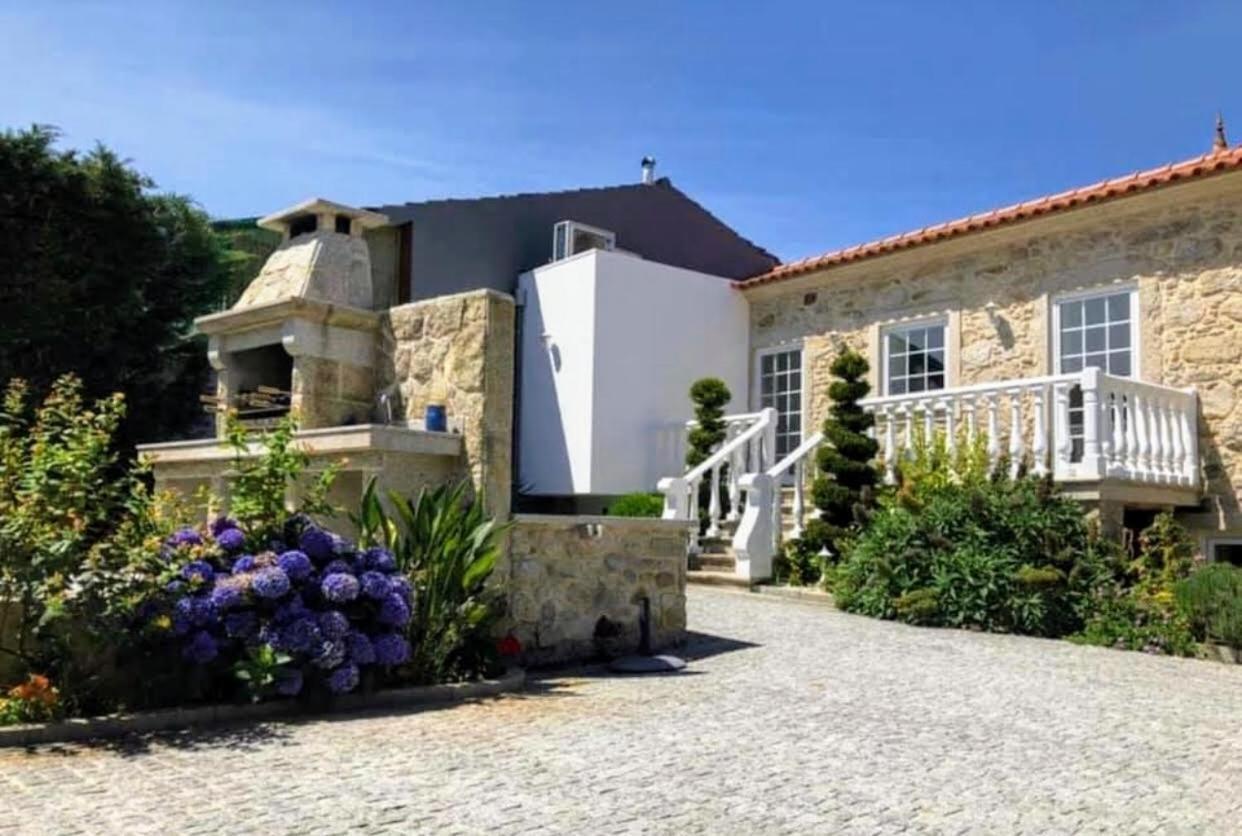 Casa Pedro e Inês Viana do Castelo Exterior foto